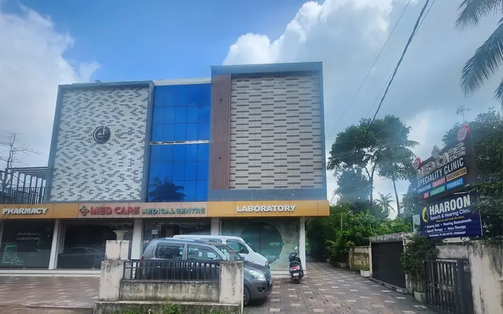 Med Care Speciality Clinic building, Kannanalloor